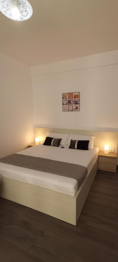 Ferienwohnung Mike Studio Mamaia Nord Năvodari Exterior foto