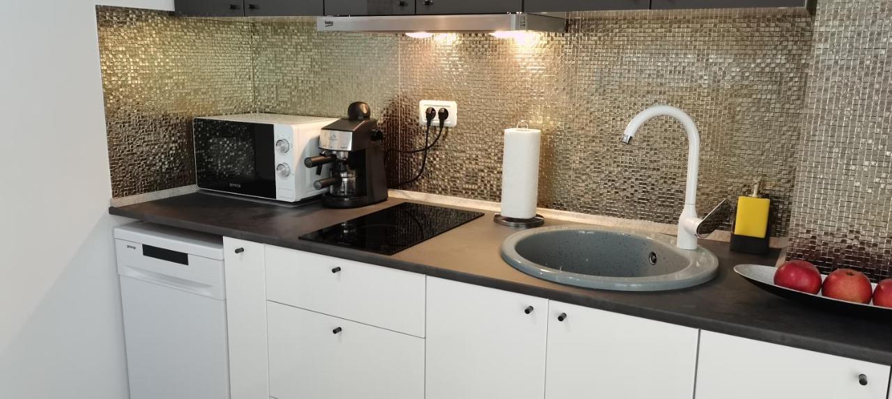 Ferienwohnung Mike Studio Mamaia Nord Năvodari Exterior foto